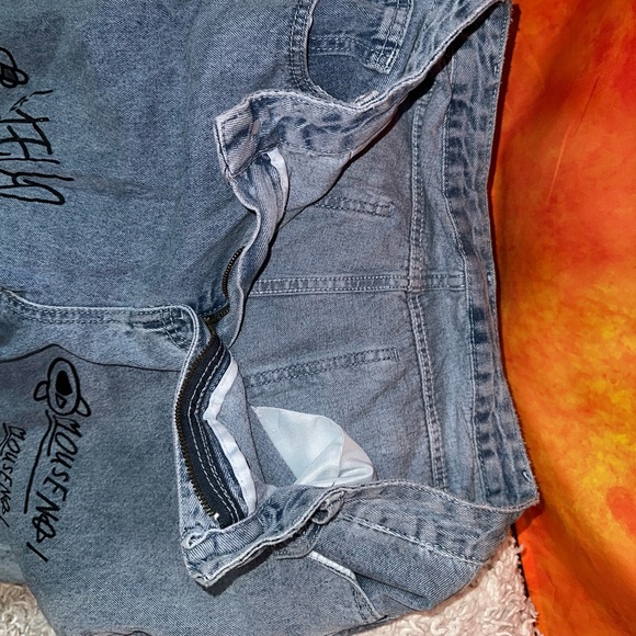 Straight Jeans - Picture 3 of 5